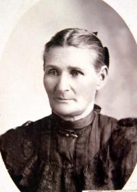 Elizabeth Miller - Pioneer Overland Travel